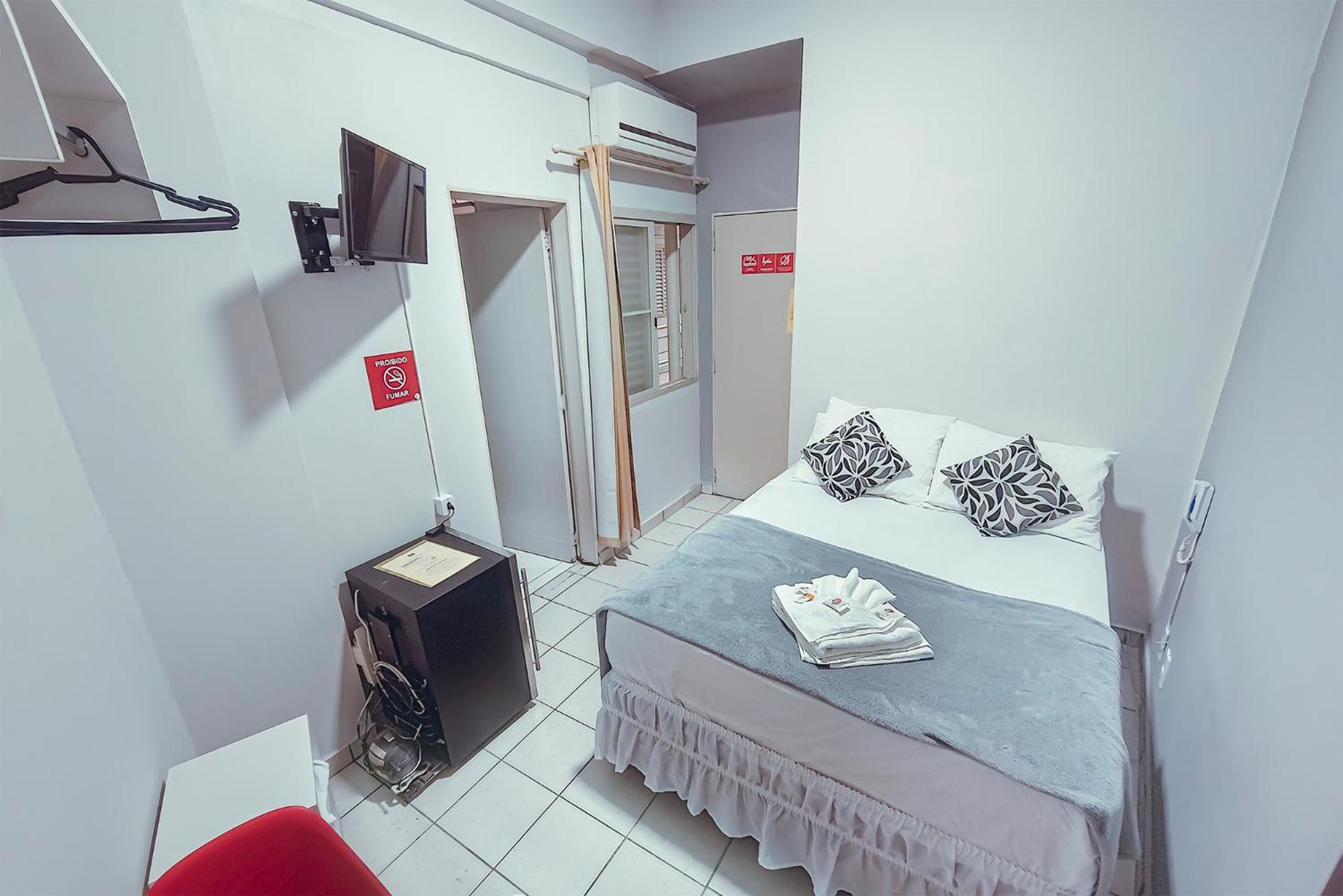 ריבייראו פרטו Hotel Apiacas מראה חיצוני תמונה